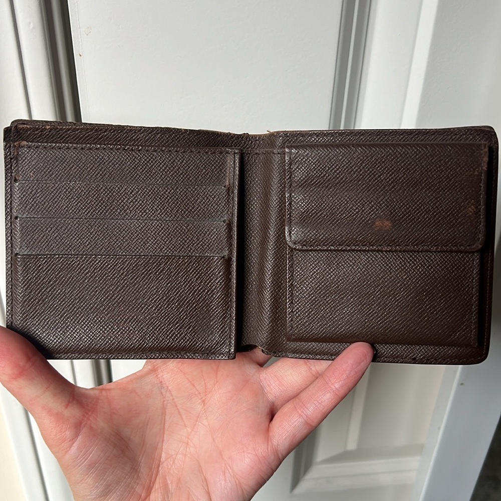 Authentic Louis Vuitton Damier Ebene Bifold Wallet - Picture 4 of 10